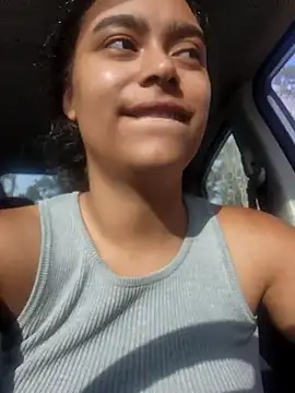 cinnaminnie online show from March 20, 1:37 pm