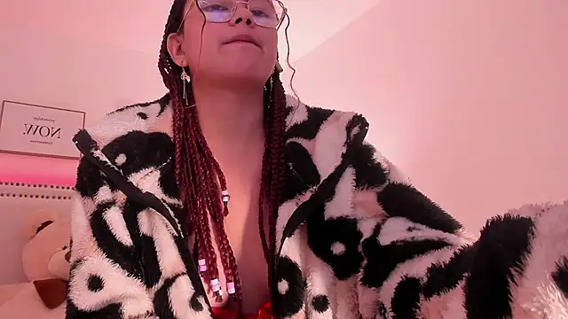 Snapshot of Eva_lenox chatting on January 7, 5:42 pm Eva lenox online show from January 7, 5:42 pm