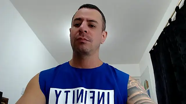 Snapshot of nicolay_74 chatting on November 5, 12:38 pm nicolay 74 online show from November 5, 12:38 pm