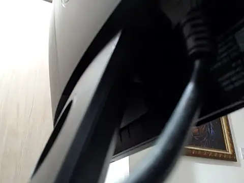 Snapshot of nicolay_74 chatting on December 5, 2:25 pm nicolay 74 online show from December 5, 2:25 pm