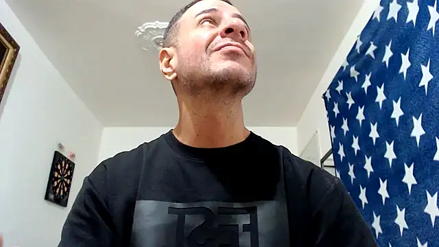 Snapshot of nicolay_74 chatting on December 17, 12:49 am nicolay 74 online show from December 17, 12:49 am