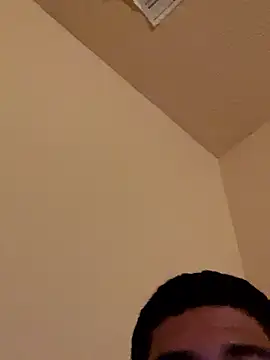 twohightwonut805 online show from January 17, 5:23 am