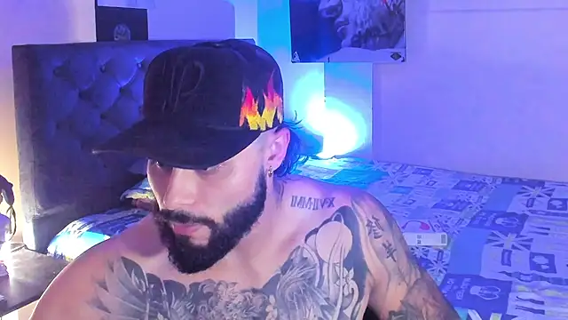 Snapshot of jeremygerard_ chatting on January 10, 4:54 am jeremygerard online show from January 10, 4:54 am