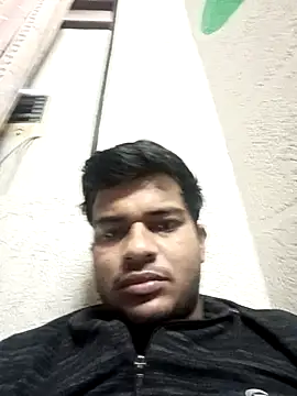 Snapshot of couplesexxyyy chatting on December 14, 11:37 am couplesexxyyy online show from December 14, 11:37 am