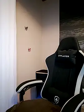 Snapshot of Jujuicy_97 chatting on March 11, 7:14 pm Jujuicy 97 online show from March 11, 7:14 pm