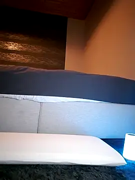 Snapshot of Jujuicy_97 chatting on March 16, 6:01 pm Jujuicy 97 online show from March 16, 6:01 pm