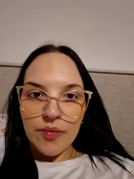 Snapshot of Jujuicy_97 chatting on February 9, 6:56 pm Jujuicy 97 online show from February 9, 6:56 pm