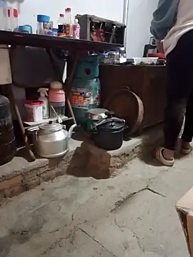 JasminePham online show from December 23, 4:22 am