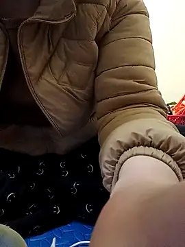 JasminePham online show from February 4, 2:10 pm