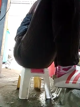 JasminePham online show from March 10, 1:23 am