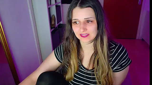 Snapshot of jenna-sxy19 chatting on October 1, 5:30 pm jenna-sxy19 online show from October 1, 5:30 pm