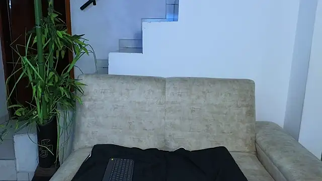 Lorenne Miller online show from March 5, 5:36 am