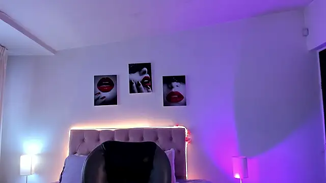 Snapshot of _Charlotte_evans_1 chatting on September 9, 5:45 pm Charlotte evans 1 online show from September 9, 5:45 pm