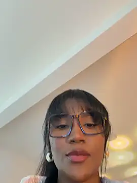 Jessie-pradoo online show from April 14, 10:05 pm