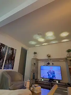 Snapshot of Jessie-pradoo chatting on May 16, 9:46 pm Jessie-pradoo online show from May 16, 9:46 pm