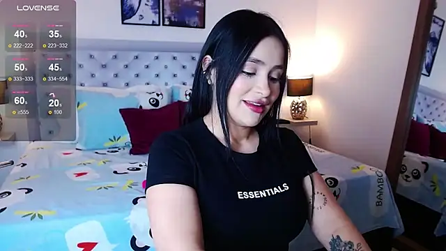 sarascottt online show from March 3, 2:12 pm