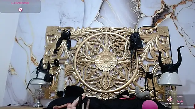 Snapshot of EvaBellucci_ chatting on October 22, 7:46 pm EvaBellucci online show from October 22, 7:46 pm