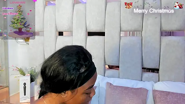 Snapshot of mia_schwarz chatting on December 11, 9:34 pm mia schwarz online show from December 11, 9:34 pm