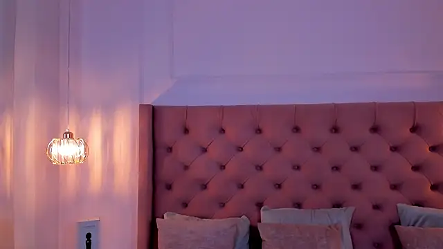 Snapshot of mia_schwarz chatting on September 26, 10:25 pm mia schwarz online show from September 26, 10:25 pm