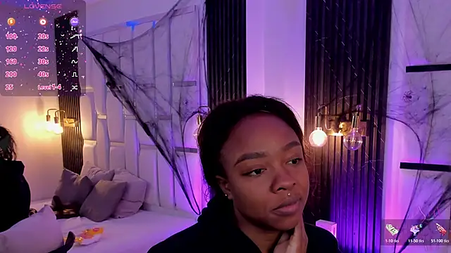 Snapshot of mia_schwarz chatting on November 1, 1:57 pm mia schwarz online show from November 1, 1:57 pm