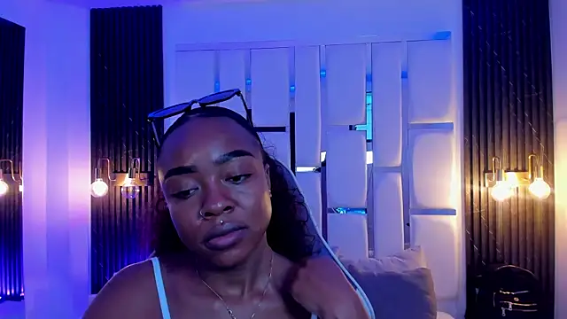 Snapshot of mia_schwarz chatting on November 6, 9:48 pm mia schwarz online show from November 6, 9:48 pm