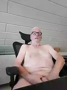 Greyhound70 online show from September 28, 3:17 pm