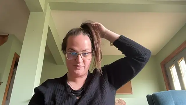 Quinnrose0420 online show from September 17, 7:04 pm