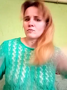 SannyMILF online show from December 13, 8:20 am