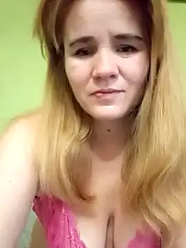 SannyMILF online show from January 4, 7:45 am