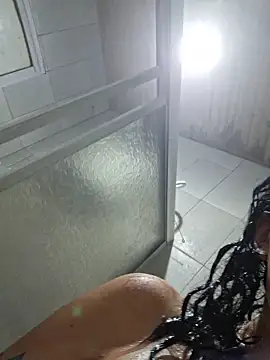 Snapshot of Sweet-diamondxxx chatting on November 13, 3:55 pm Sweet-diamondxxx online show from November 13, 3:55 pm