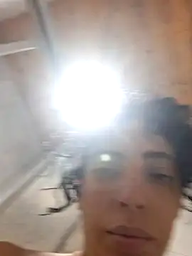 Snapshot of Sweet-diamondxxx chatting on November 20, 12:33 am Sweet-diamondxxx online show from November 20, 12:33 am