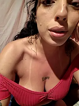 Snapshot of Sweet-diamondxxx chatting on December 3, 2:41 am Sweet-diamondxxx online show from December 3, 2:41 am