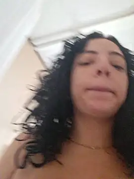 Snapshot of Sweet-diamondxxx chatting on December 17, 12:11 pm Sweet-diamondxxx online show from December 17, 12:11 pm