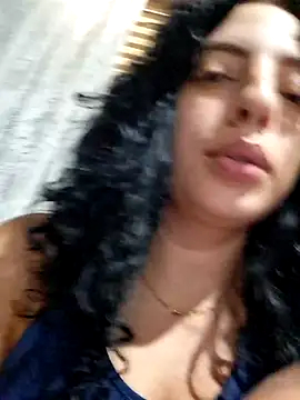 Sweet-diamondxxx online show from March 25, 2:23 pm