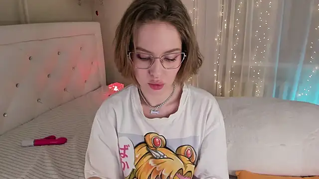 Natural pussy online show from February 20, 4:25 pm