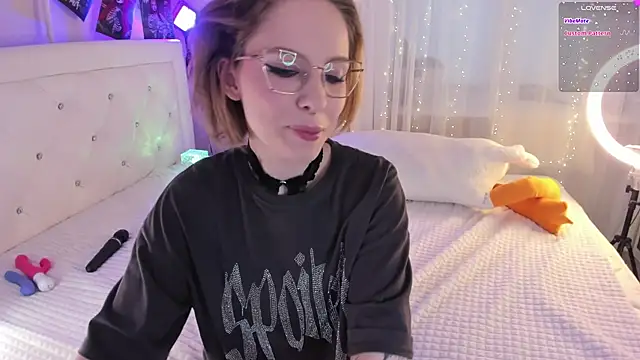 Natural pussy online show from March 9, 1:26 pm