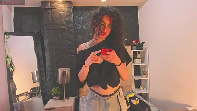 Snapshot of amapola_hs chatting on April 25, 2:03 pm amapola hs online show from April 25, 2:03 pm
