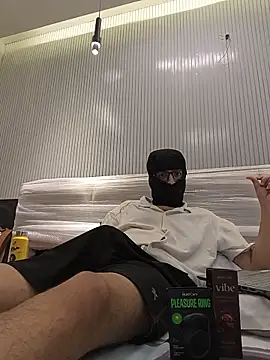 Snapshot of DelhiDick69 chatting on June 22, 10:40 pm DelhiDick69 online show from June 22, 10:40 pm