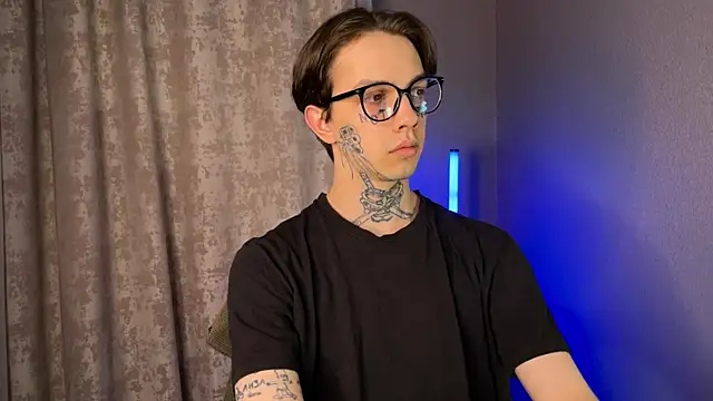 anahori  simon online show from February 15, 7:39 pm