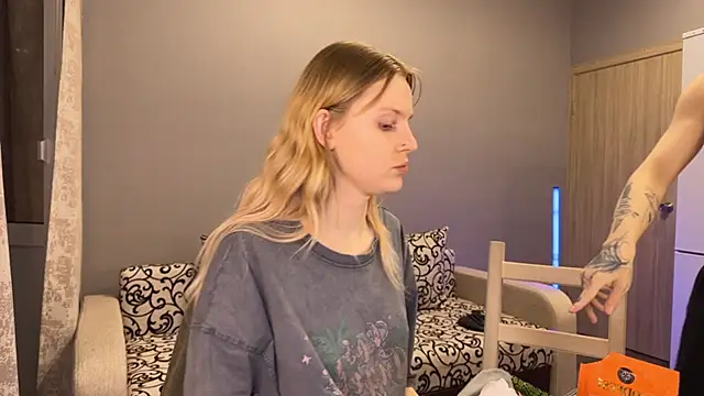 anahori  simon online show from March 13, 11:27 pm