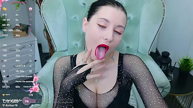 SarahStanley online show from February 24, 3:42 pm