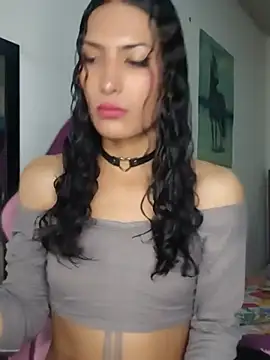 Snapshot of Lanna_hott_ chatting on May 25, 12:00 pm Lanna hott online show from May 25, 12:00 pm