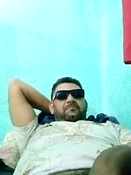 Snapshot of douglasafado69 chatting on May 22, 4:41 am douglasafado69 online show from May 22, 4:41 am