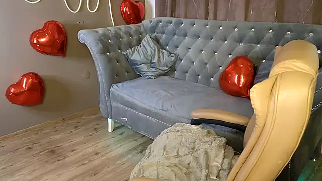 GloriNichols online show from February 3, 6:34 am