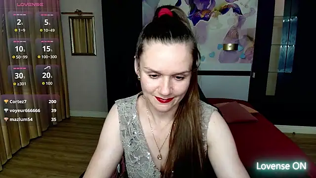 Snapshot of AriaGray chatting on June 14, 9:06 pm AriaGray online show from June 14, 9:06 pm