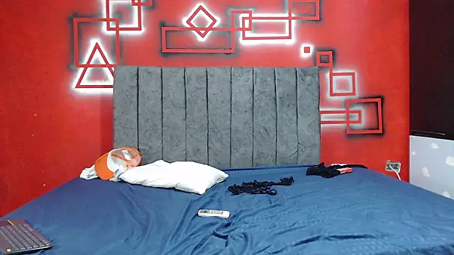 FerneyManti online show from November 15, 2:13 pm