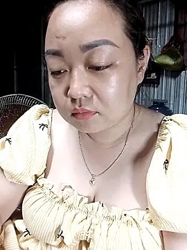 VyOanh2K online show from October 18, 12:50 pm