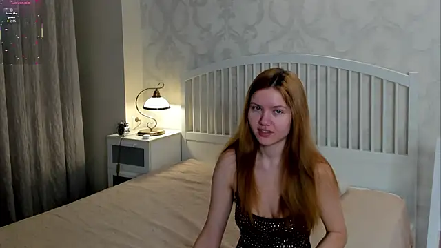 Eva  Lewis online show from March 29, 5:29 am