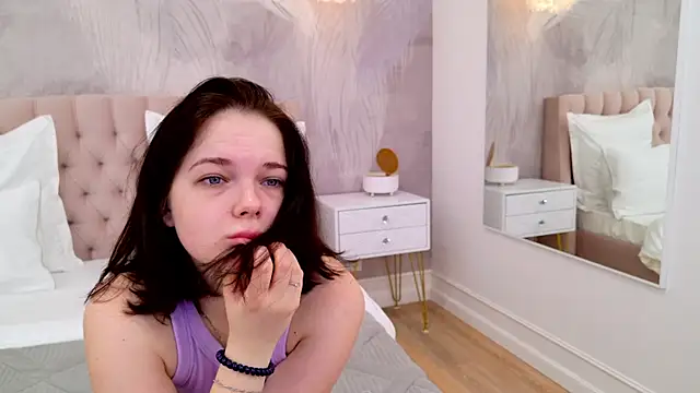 DeniseReese online show from March 13, 1:43 am