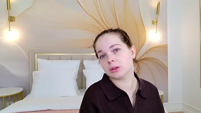 DeniseReese online show from September 24, 2:04 am